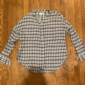 Soft blouse from Lou & Grey very good condition